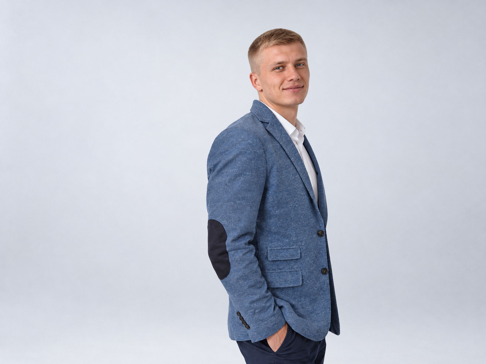 Marynarki męskie w różnych fasonach i kolorach